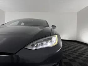 Tesla Model s thumbnail 31