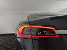 Tesla Model s thumbnail 32