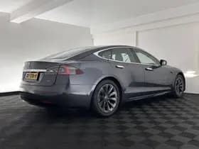 Tesla Model s thumbnail 7