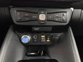 Nissan Leaf thumbnail 17