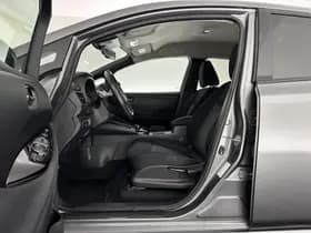 Nissan Leaf thumbnail 9