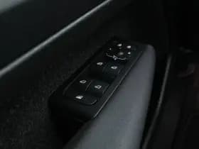 Volvo Xc40 thumbnail 21