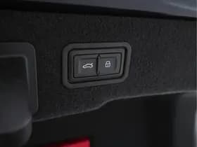 Audi A8 thumbnail 32