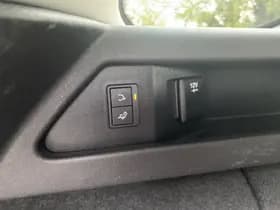 Land Rover discovery sport thumbnail 24