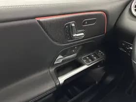 Mercedes-Benz Benz glb thumbnail 27