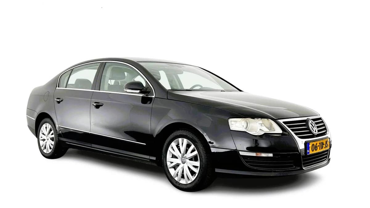 Volkswagen Passat — foto 1