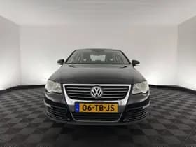 Volkswagen Passat thumbnail 2