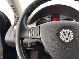 Volkswagen Passat thumbnail 17