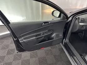 Volkswagen Passat thumbnail 20