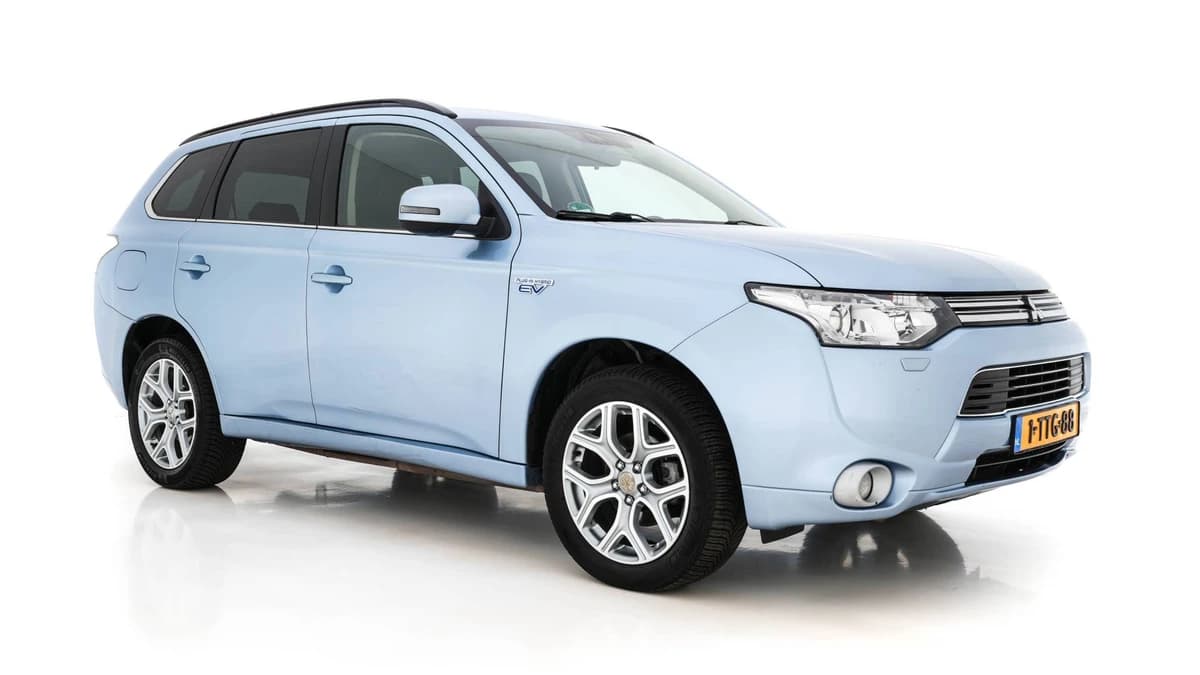 Mitsubishi Outlander — foto 1