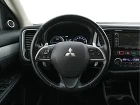 Mitsubishi Outlander thumbnail 16