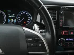 Mitsubishi Outlander thumbnail 17