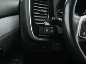 Mitsubishi Outlander thumbnail 19