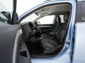 Mitsubishi Outlander thumbnail 9