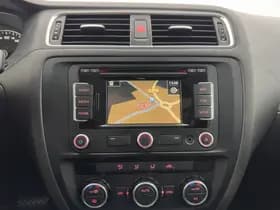 Volkswagen Jetta thumbnail 13