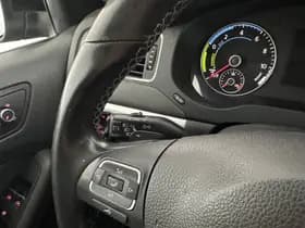 Volkswagen Jetta thumbnail 17