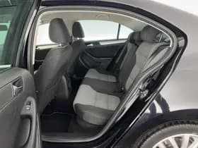 Volkswagen Jetta thumbnail 10