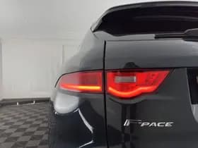 Jaguar F pace thumbnail 28