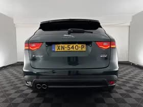 Jaguar F pace thumbnail 6