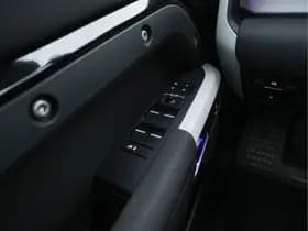 Land Rover defender thumbnail 22