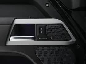 Land Rover defender thumbnail 23