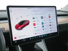 Tesla Model 3 thumbnail 15