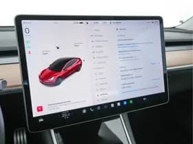 Tesla Model 3 thumbnail 16