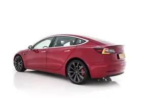 Tesla Model 3 thumbnail 5