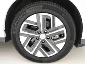 Hyundai Kona thumbnail 30