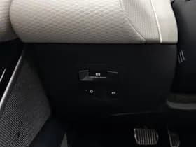 Land Rover range rover velar thumbnail 23