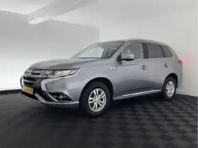 Mitsubishi Outlander thumbnail 4