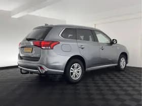 Mitsubishi Outlander thumbnail 7