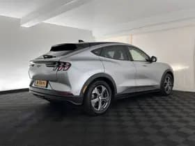 Ford Mustang mach e thumbnail 7