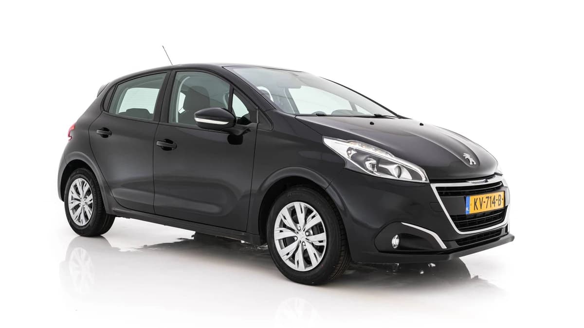 Peugeot 208 — foto 1