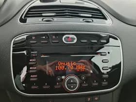 Fiat Punto thumbnail 12