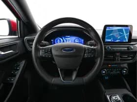 Ford Focus thumbnail 18