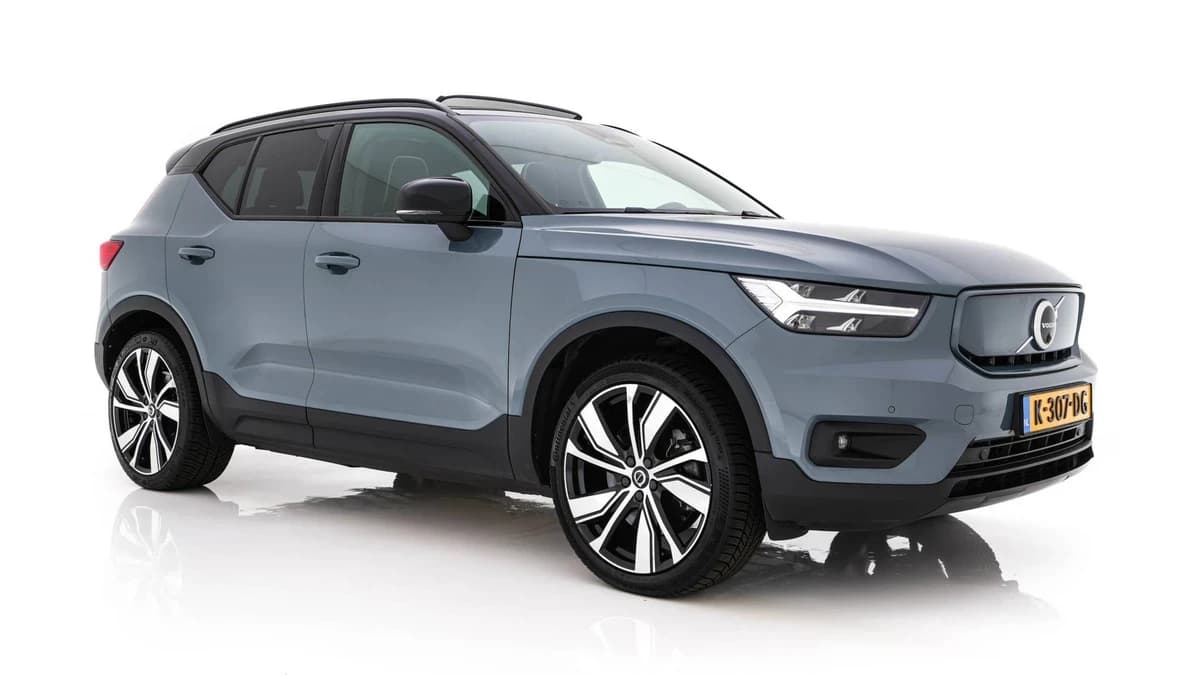 Volvo Xc40 — foto 1