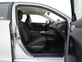Lexus Ct thumbnail 13