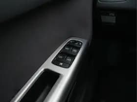 Volvo S40 thumbnail 19