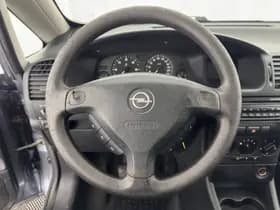 Opel Zafira thumbnail 15