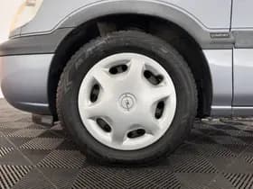 Opel Zafira thumbnail 23