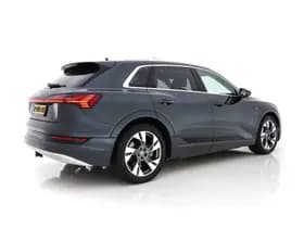 Audi E tron thumbnail 6