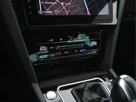 Volkswagen Passat thumbnail 14