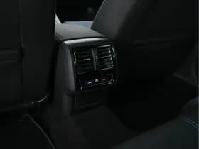 Volkswagen Passat thumbnail 23