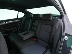 Volkswagen Passat thumbnail 24