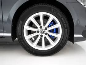 Volkswagen Passat thumbnail 26