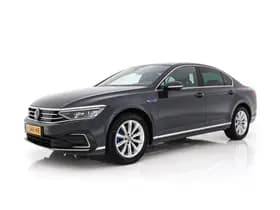 Volkswagen Passat thumbnail 4