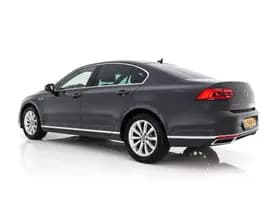Volkswagen Passat thumbnail 5