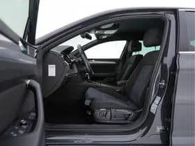 Volkswagen Passat thumbnail 9