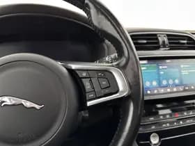 Jaguar F pace thumbnail 21